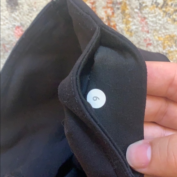 Lulu lemon black leggings - Picture 4 of 4